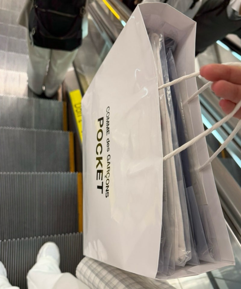 꼼데가르송 티셔츠 교토 이세탄 구매 후기 — 사진 5