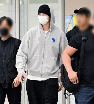 아더에러 니트 집업 L사이즈, 어깨 넓은 체형 실착 후기 — 사진 3