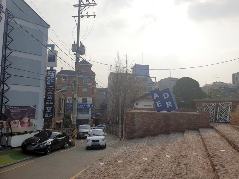아더에러 볼캡, 루즈한 핏과 독특한 디자인 만족 후기