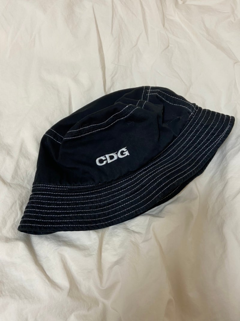 꼼데가르송 CDG 버킷햇 블랙, 머리 둘레 큼 후기