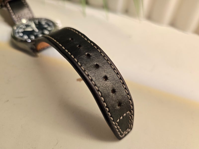 IWC 마크18 어린왕자 파일럿 워치: 손목 얇은 남성 예물시계 추천 — 사진 4