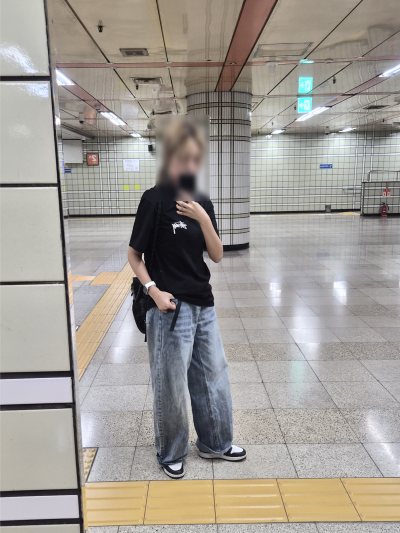 스투시 투칸 티셔츠, S사이즈 핏 고민 해결 후기 — 사진 3
